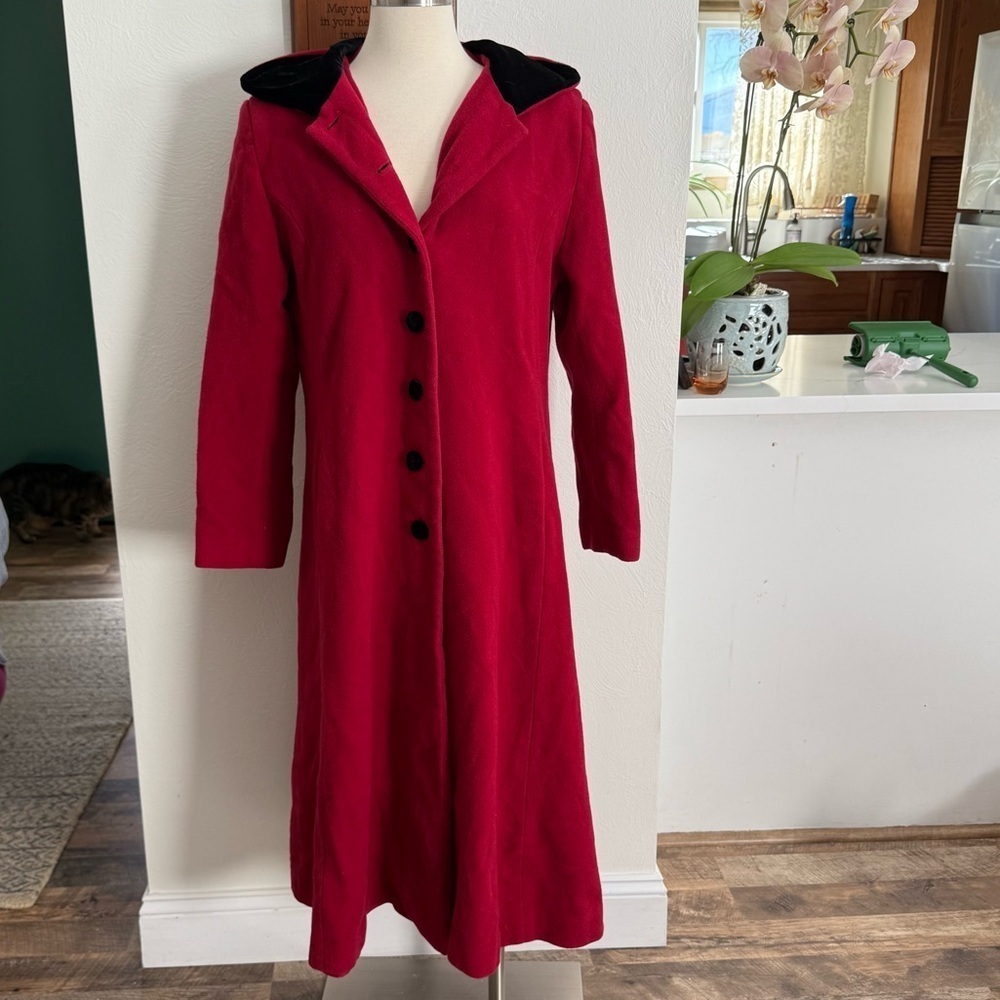 JG Hook 100% Wool Red Coat Black Velvet Inner Hood and Buttons Size 8 - Picture 11 of 16